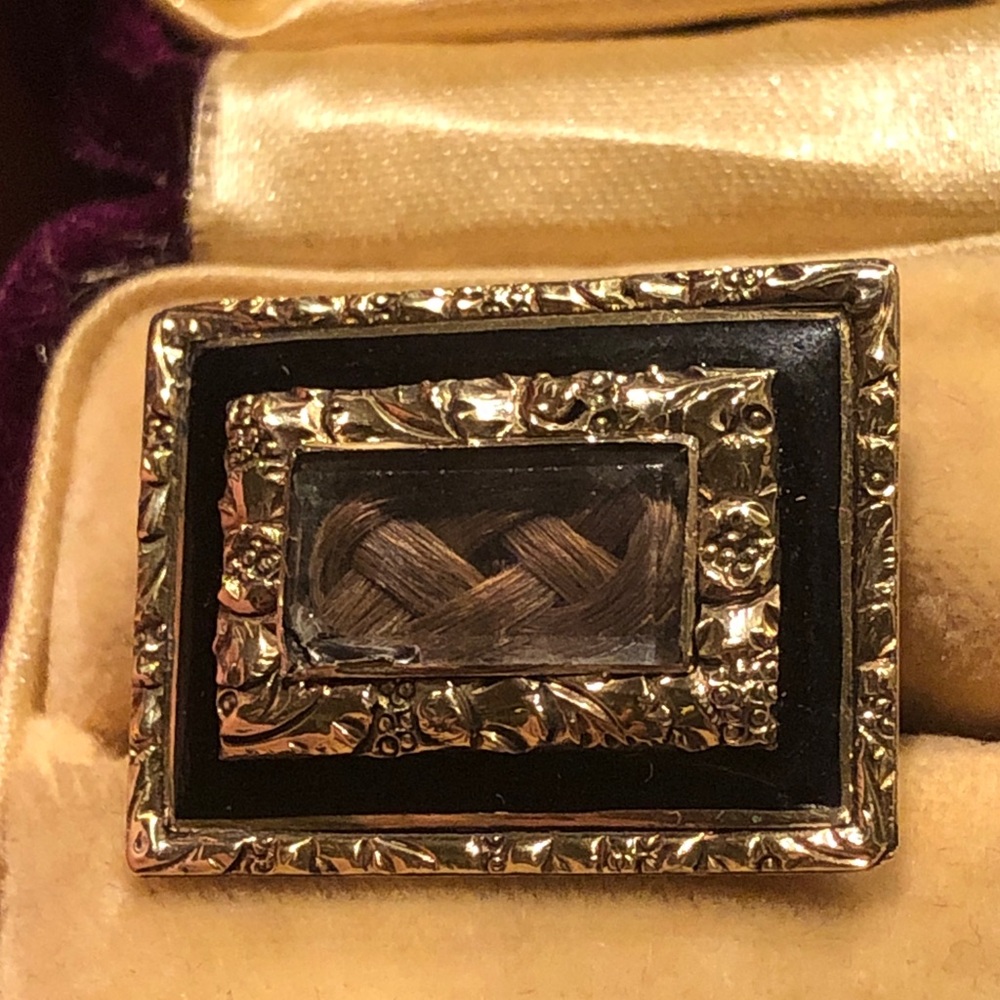 Georgian mourning brooch 14k gold